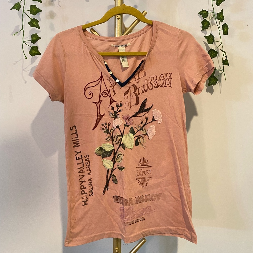 Dusty Pink V-Neck Graphic Tee
